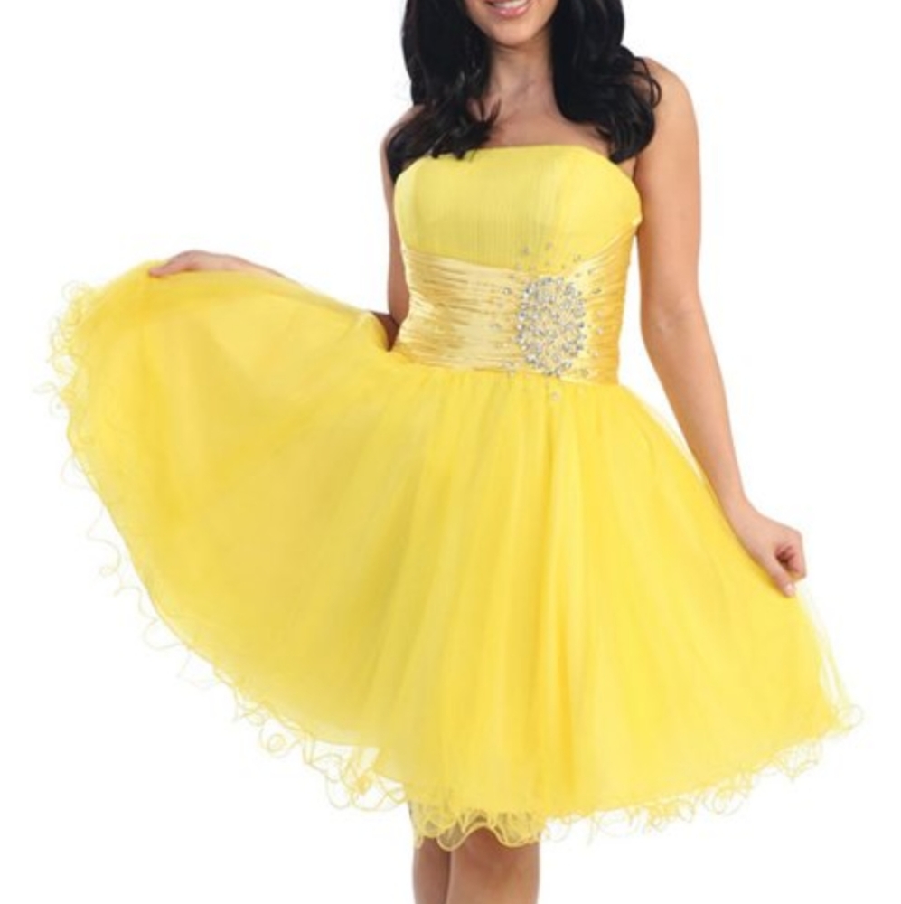 Party prom or homecoming dress
